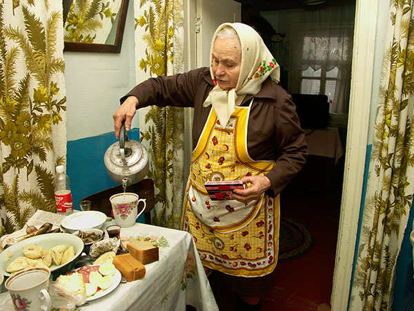 Mutyn village, Krolevets region, Ukraine. Women folk choir. Recording session from March the 4th 2007